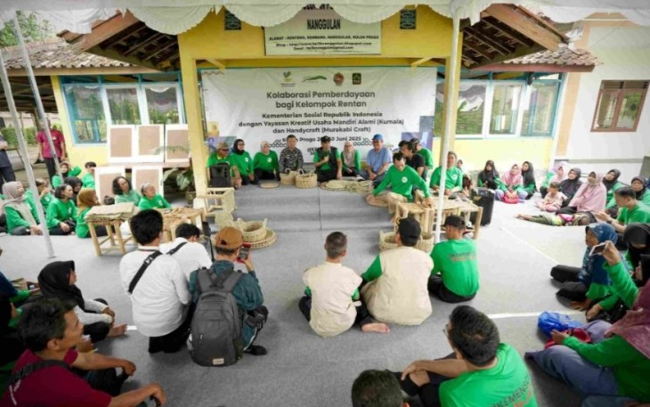 Pelatihan olah pelepah pisang di Kulon Progo Yogyakarta, Kamis (3/7)