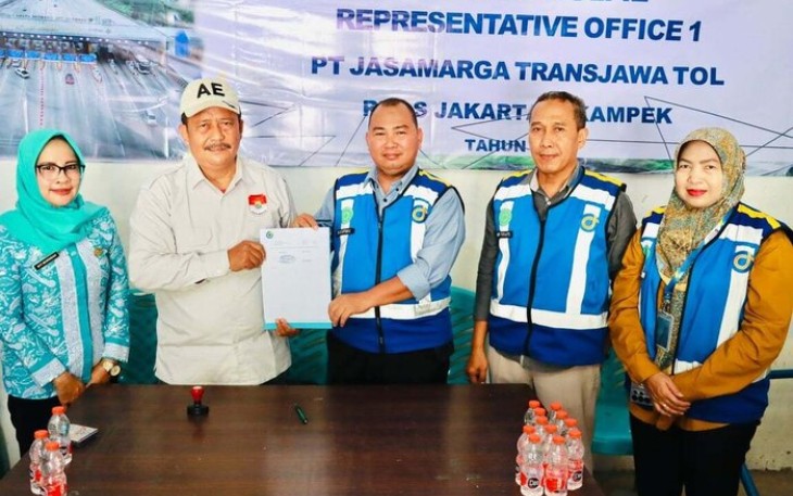 JTT Salurkan Bantuan Kebersihan untuk Warga Bekasi