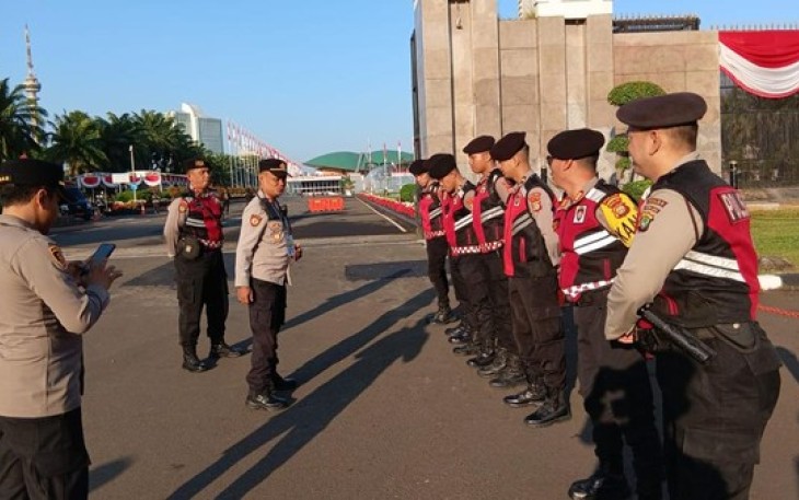 Siaga Personel Polres Metro Jakarta Pusat 
