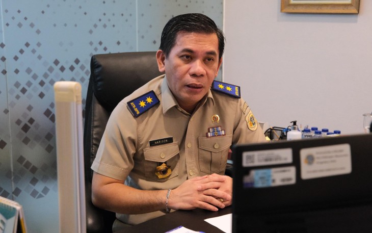 Kepala Biro Hubungan Masyarakat dan Protokol, Harison Mocodompis dalam kegiatan Sosialisasi Strategi Komunikasi, Informasi Publik, dan Layanan Pengaduan pada Senin (21/07/2025). 