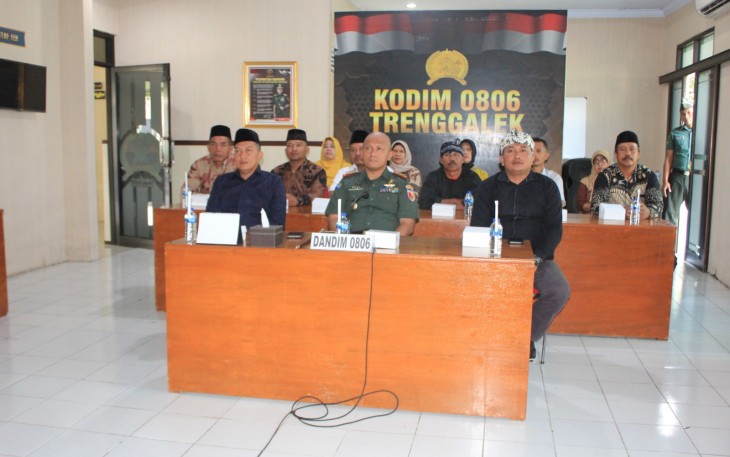 Kodim 0806/Trenggalek saat Dialog Virtual Bersama Komponen Masyarakat