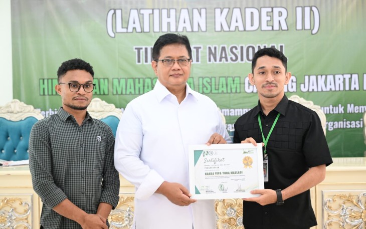 Wakil Menteri Transmigrasi Viva Yoga Mauladi saat memberi materi LK II Tingkat Nasional HMI Cabang Jakarta Raya, Depok, 21/7/2025.