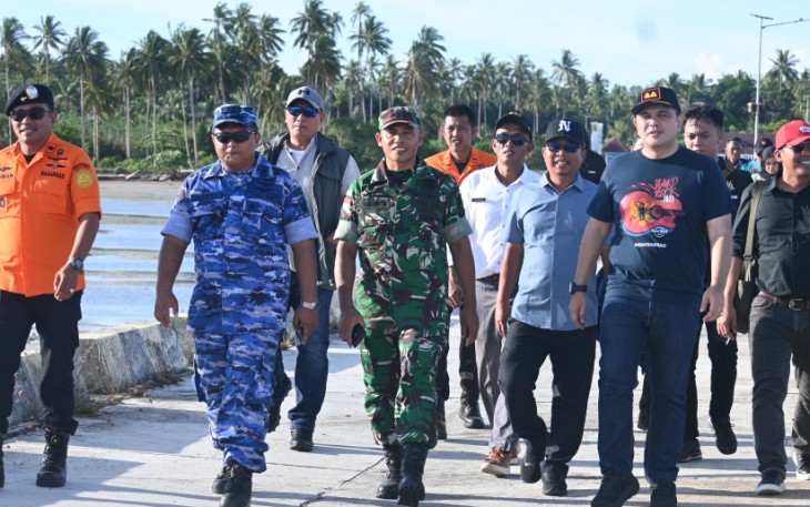 Lanud Raden Sadjad bakti sosial pengobatan massal dalam rangka memperingati Hari Ulang Tahun (HUT) kemerdekaan Republik Indonesia yang ke-80, Rabu 06/08/2025.