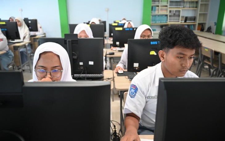 Pelaksanaan Tes Kemampuan Akademik (TKA) hari pertama di Kabupaten Klaten, Jawa Tengah 