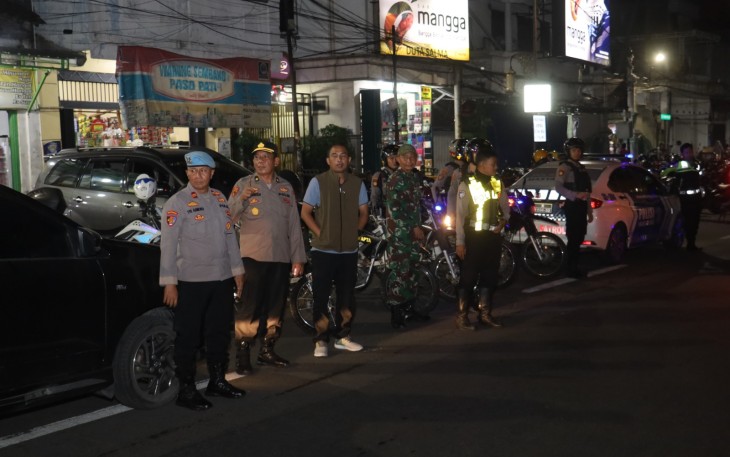 Polres Pelabuhan Tanjungperak saat Patroli Skala Besar Jelang Nataru