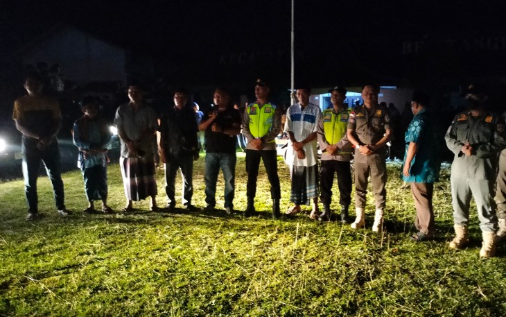 Polsek Belitang III saat Amankan Pawai Takbiran Keliling.