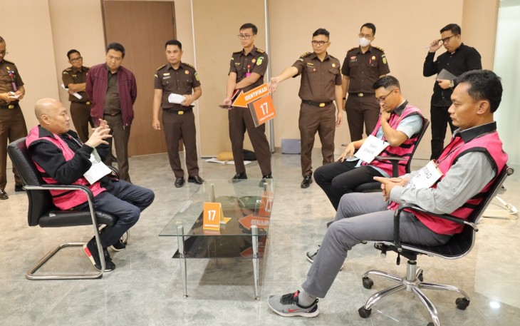 Adegan Rekonstruksi dalam Penyidikan Tindak Pidana Suap/Gratikasi PN Jakarta Pusat Perintangan Penanganan Perkara.