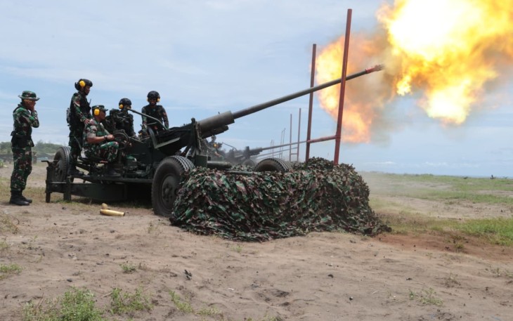 Latbakjatrat Arhanud Terintegrasi yang digelar oleh Pussenarhanud di Daerah Latihan Dislitbangad, Ambal, Kabupaten Kebumen, Jawa Tengah, Rabu (29/10/2025).