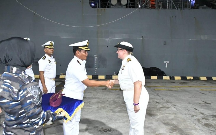 TNI AL Sambut Kedatangan 3 Kapal Perang Prancis dan 1 Kapal Perang Australia di Pelabuhan Benoa Bali