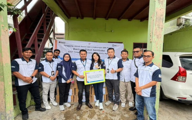 Tanggap Darurat Banjir, BRI Finance Salurkan Bantuan Sosial kepada Warga di Kota Medan