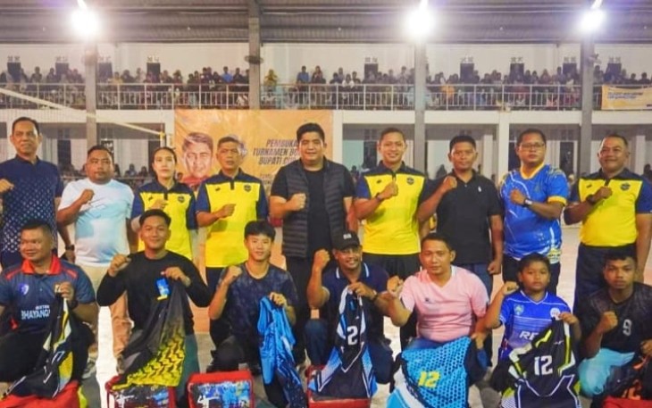 Bupati Bintan Roby Kurniawan SPWK Tutup Turnamen Bola Voli Bupati Cup 2025