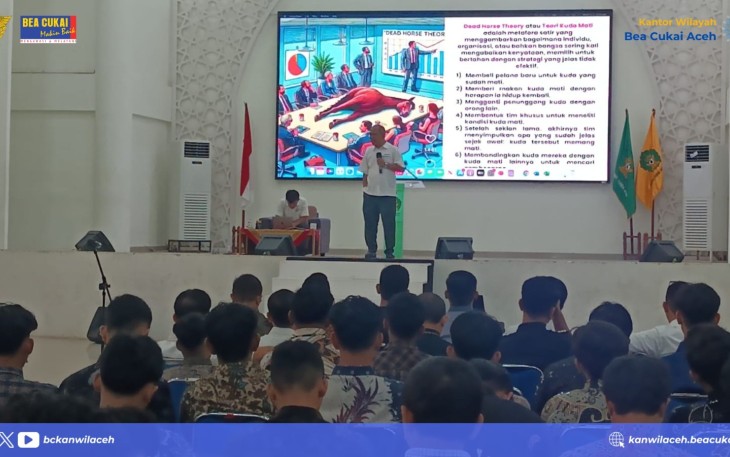 Kepala Kantor Wilayah Bea Cukai Aceh Safuadi