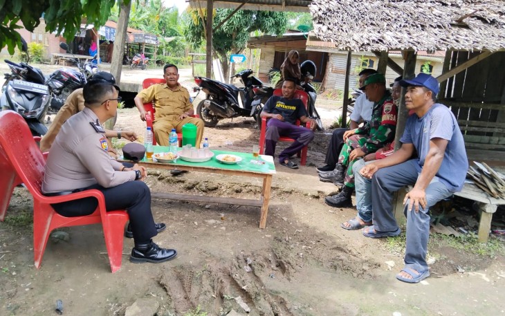 Babinsa Koramil 04/L.bilik Ajak Warga Ciptakan Lapangan Kerja