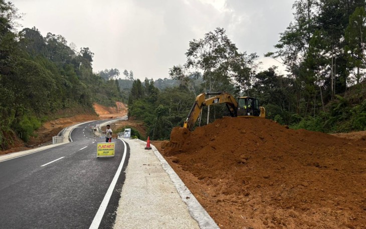 Penanganan titik amblas pada ruas proyek IJD Ringroad Kepahiang–Tebat Monok