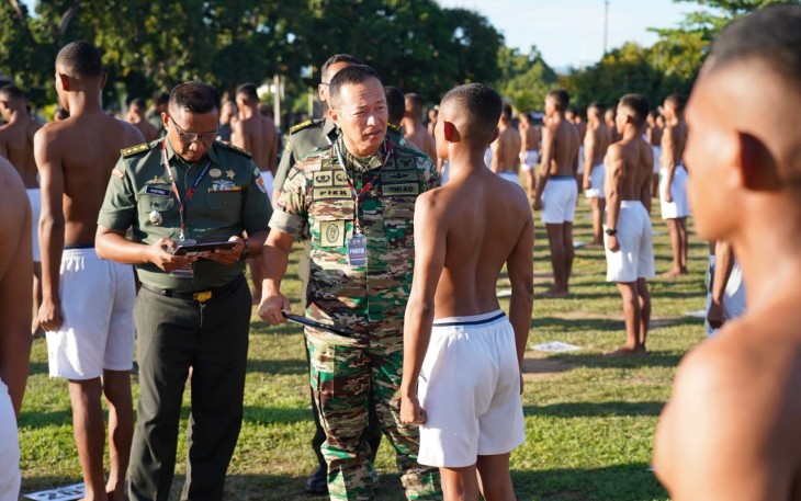 Pangdam IX/Udayana Pimpin Sidang Pantukhir Penerimaan Cata PK TNI AD di Singaraja 