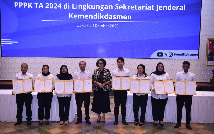 314 Pegawai Pemerintah dengan Perjanjian Kerja (PPPK) resmi bergabung di lingkungan Sekretariat Jenderal (Setjen), Kementerian Pendidikan Dasar dan Menengah (Kemendikdasmen)