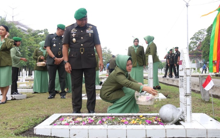 Kodam XIX/Tuanku Tambusai Gelar Ziarah Rombongan Peringati Hari Juang TNI AD ke-80, Kokohkan Semangat Pengabdian dan Nilai-Nilai Kejuangan