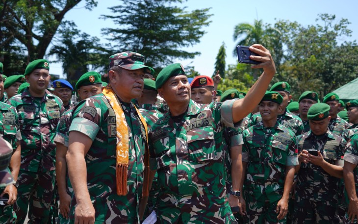Kasad saat bertatap muka dengan keluarga besar Korem 041/Garuda Emas dalam kunjungan kerjanya ke Bengkulu, Selasa (11/3/2025).