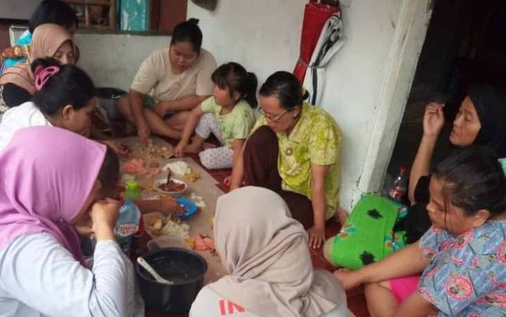 Menganyam Kebersamaan di Gang Kecil Kota Bekasi