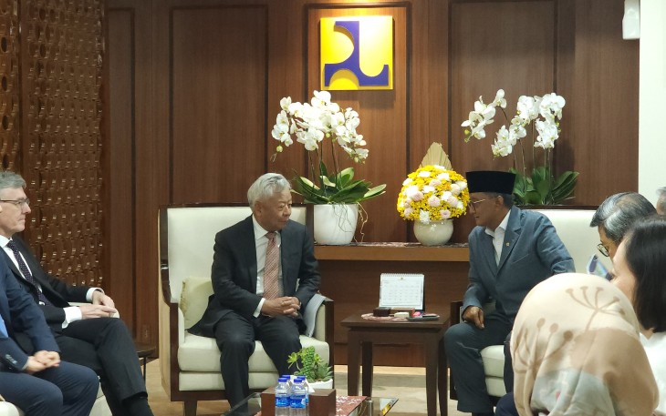 Menteri Pekerjaan Umum (PU) Dody Hanggodo menerima kunjungan Presiden Asian Infrastructure Investment Bank (AIIB) Jin Liqun di Kantor Kementerian PU pada, Senin 10 Maret 2025. 