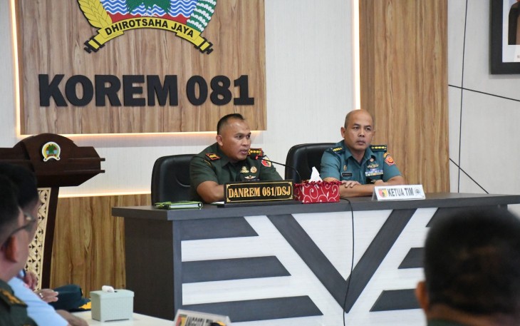 Danrem 081/DSJ, Kolonel Arm Untoro Hariyanto menyambut baik kehadiran Tim Audit Ketaatan dan Kinerja dari Itjen TNI. Ia menyadari, audit yang dilakukan bertujuan untuk meningkatkan profesionalisme satuan di lingkungan TNI
