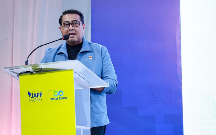 Menteri Ekonomi Kreatif, Teuku Riefky Harsya, menyampaikan keynote speech pada acara di Jogja-NETPAC Asian Film Festival (JAFF) Market 2025, Yogyakarta, Sabtu (29/11/2025).