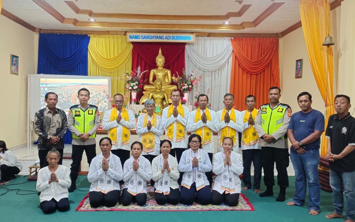 Polsek Belitang II Amankan Jalannya Perayaan Hari Raya Waisak 2569 TB/2025