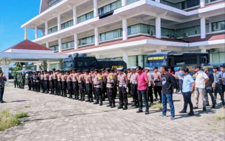 Polres Pesibar Lakukan Pengamanan Ketat