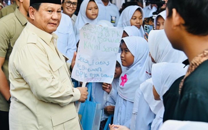Mendikdasmen Dampingi Presiden Resmikan Program Hasil Terbaik Cepat di SDN 5 Cimahpar