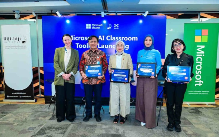 “Biji-biji Initiative” dan “Mereka” Perkuat Literasi AI Sekolah Microsoft Toolkit