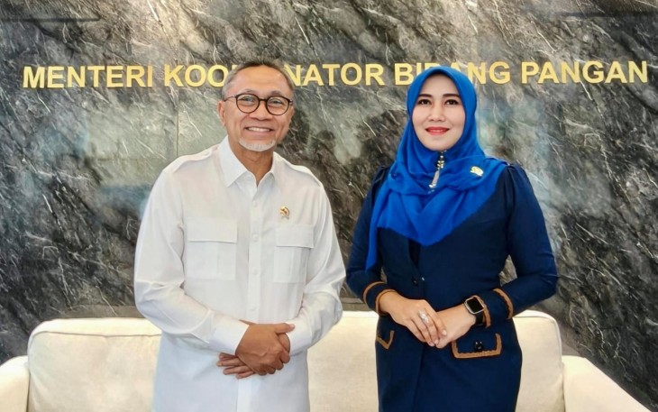 Senator Lia Istifhama bertemu Menko Pangan Zulkifli Hasan di ruang kerjanya