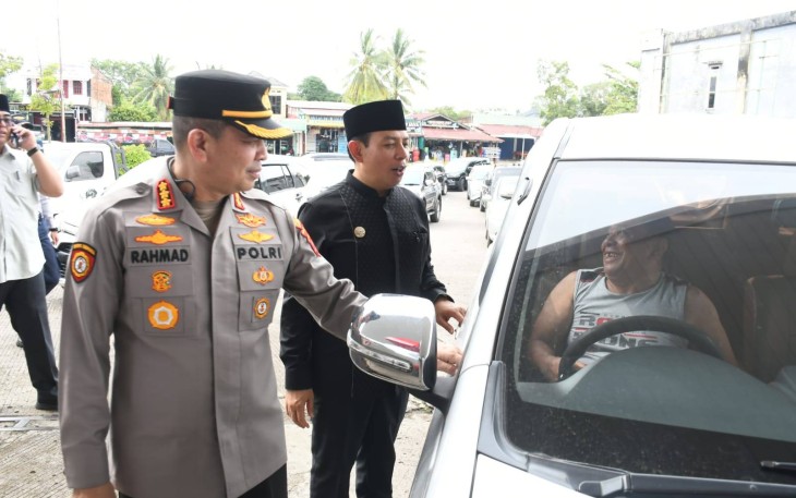 Pemerintah Kota Bengkulu bersama jajaran Polresta Bengkulu melakukan peninjauan langsung ke sejumlah Stasiun Pengisian Bahan Bakar Umum (SPBU) /Foto : MC 