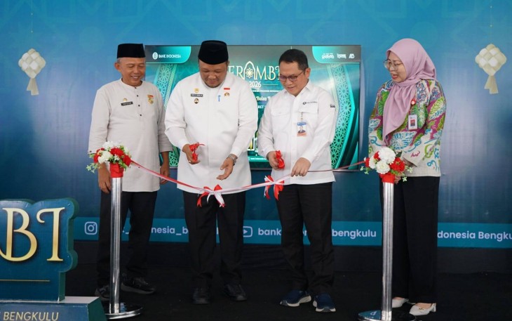 Wakil Wali Kota Bengkulu, Ronny P. L. Tobing menghadiri pembukaan layanan Penukaran Uang Terpadu Semarak Rupiah Ramadan dan Idul Fitri (SERAMBI) 2026
