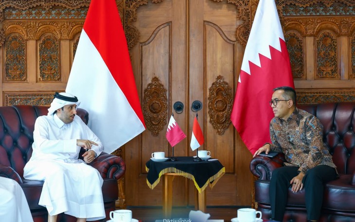 Mendiktisaintek Brian Yuliarto saat menerima Dubes Qatar di Jakarta, Kamis (9/4)