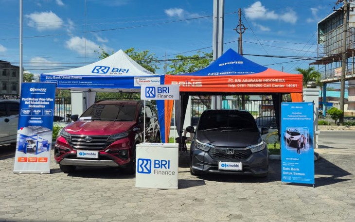 BRI Finance Tebar Promo Menarik di Mini Expo Mobil Bekas Berkualitas Bersama OLXMobbi di Dumai