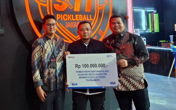 BRI Insurance Serahkan Santunan Klaim Personal Accident