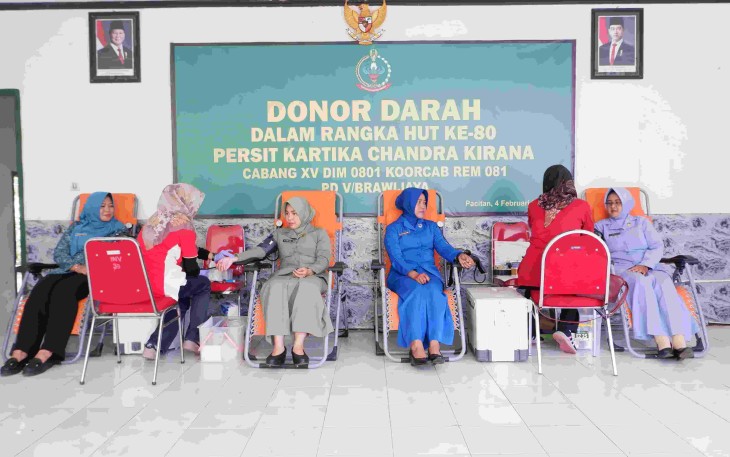 Donor darah HUT Persit Kartika Chandra Kirana Ke 80 