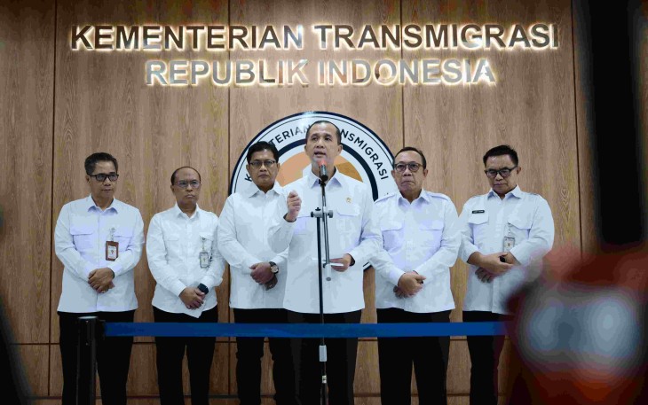 Mentrans M Iftitah saat memberikan keterangan pers di Jakarta 