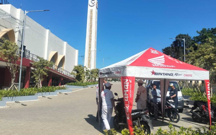 Suasana service motor, Kamis (12/3)