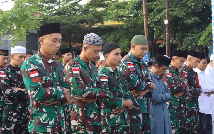 Sholat Ied Fitri di perbatasan 