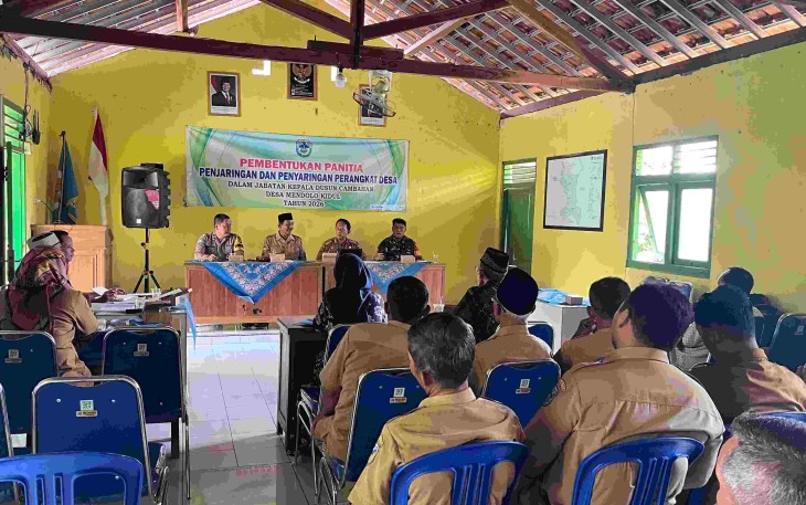 Rapat pembentukan panitia Pilkasun di wilayah desa binaan 