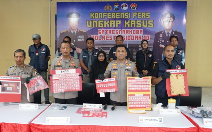 Kapolresta Sidoarjo Kombes Pol Christian Tobing saat konferensi pers 