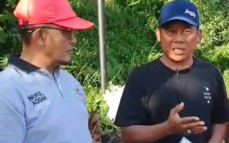 Imam Musanto saat berdialog dengan warga di Setu Asih Pulo, Kelurahan Rangkapan Jaya, Kota Depok, Minggu (12/4)