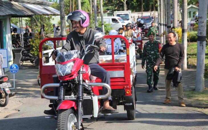 Kendaraan roda tiga operasional KDKMP di Kabupaten Trenggalek