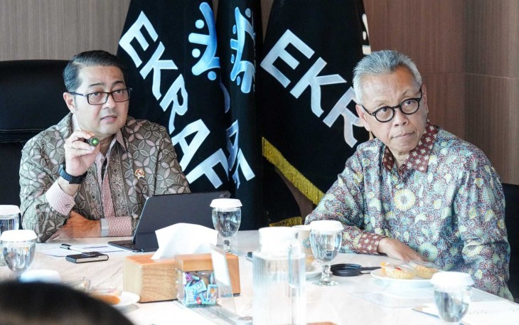 Menteri Ekonomi Kreatif, Teuku Riefky Harsya, menerima audiensi Duta Besar RI untuk Kerajaan Belgia terakreditasi Keharyapatihan Luksemburg dan Uni Eropa, Y.M. Andy Rachmianto, di Kantor Kementerian Ekraf, Jakarta, Jumat (8/5/2026).