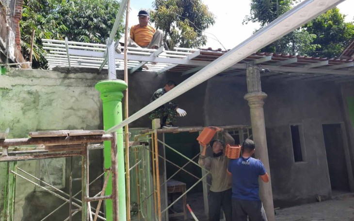 Renovasi panti asuhan