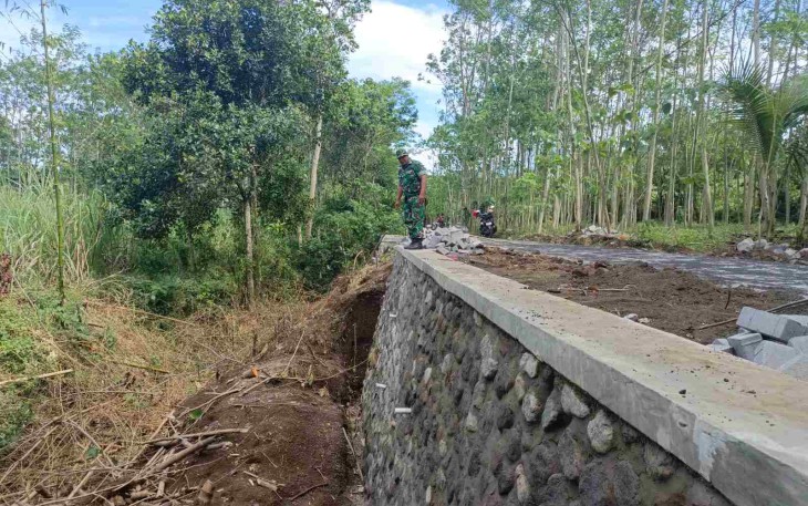 Pembangunan TPT Dusun Klagin