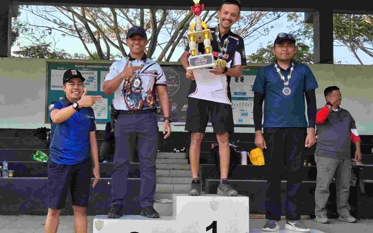 Foto bersama juara Ketua Perbakin Kota Malang, Minggu (5/7)