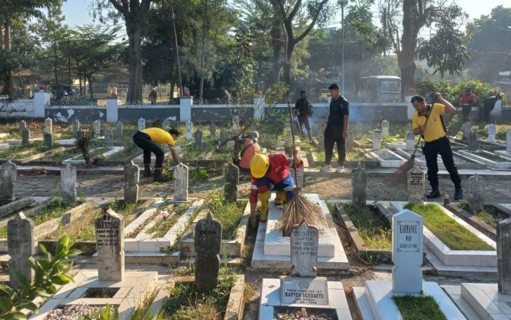 Karya bhakti di TMP Surapati Kota Malang