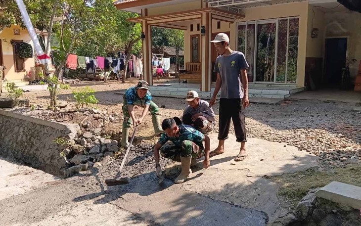 Pengerjaan badan jalan dusun Lembenah
